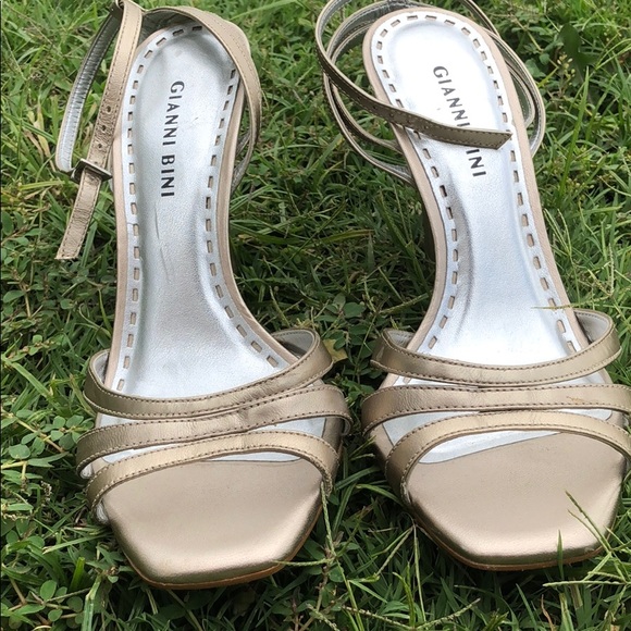 Gianni Bini Champagne heels 7.5 - Picture 2 of 5
